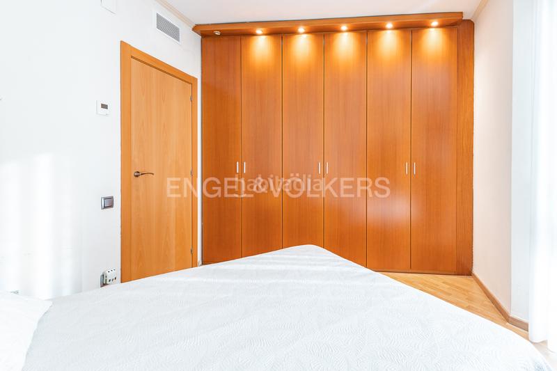 Foto 3fb53de6-adfe-4b02-a98c-ebcda9aa2a3c. Apartament amb calefacció aparcament a Eixample Sabadell