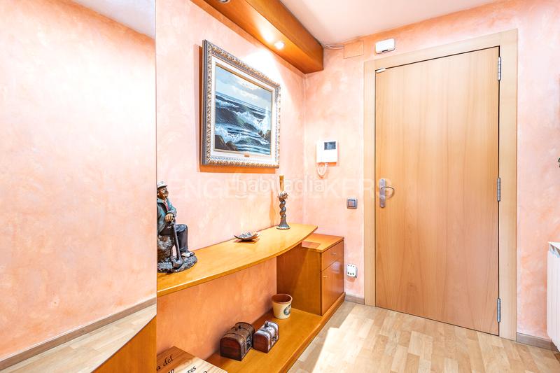 Foto 53572b50-5e74-4c12-ba9e-992169d83722. Apartament amb calefacció aparcament a Eixample Sabadell