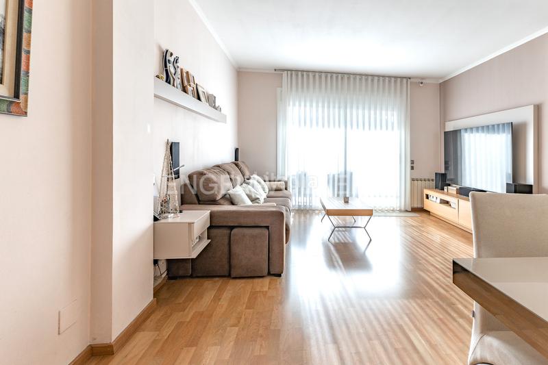 Foto 6e7be29d-a93d-47ad-989e-c61530cdd6e5. Apartament amb calefacció aparcament a Eixample Sabadell