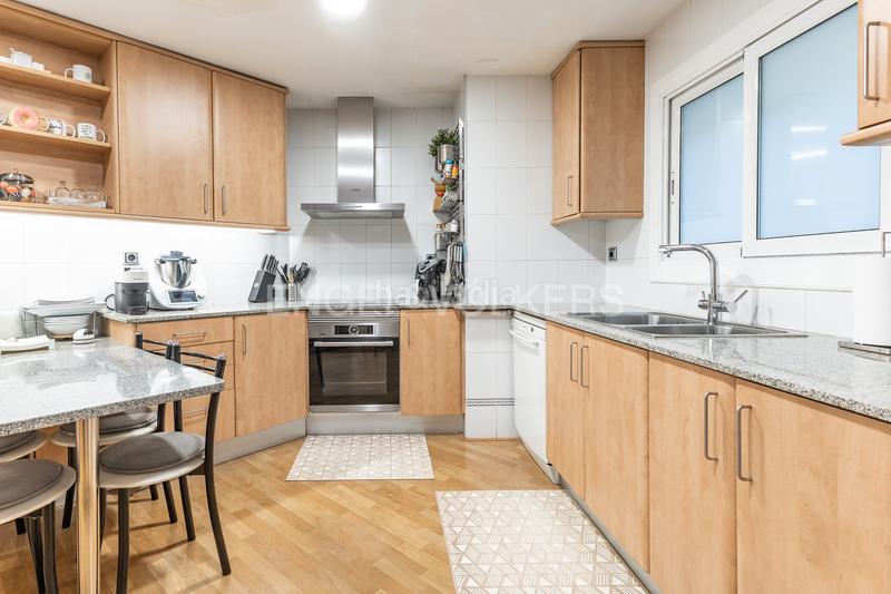 Foto a3b9b642-250b-4bfc-b758-d20f2110cca0. Apartament amb calefacció aparcament a Eixample Sabadell