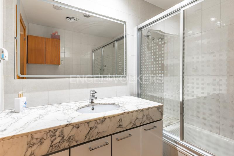 Foto c177a731-b78c-4bee-a3a3-bae0dfe8c560. Apartament amb calefacció aparcament a Eixample Sabadell