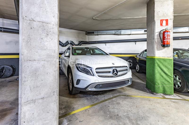 Foto d6a268fa-1f96-4b07-a1fc-dd29366ad1bb. Apartament amb calefacció aparcament a Eixample Sabadell