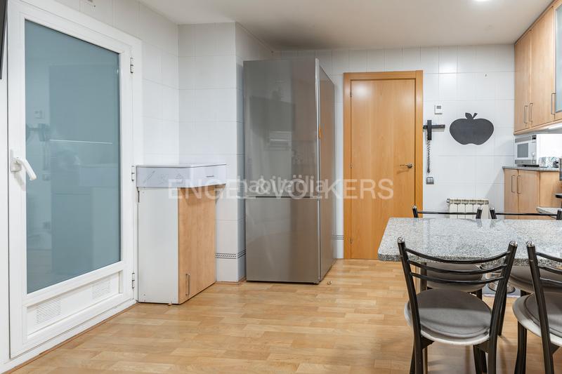 Foto da9a745d-6bd6-48e9-aa7d-b5ae5ad38cb2. Apartament amb calefacció aparcament a Eixample Sabadell