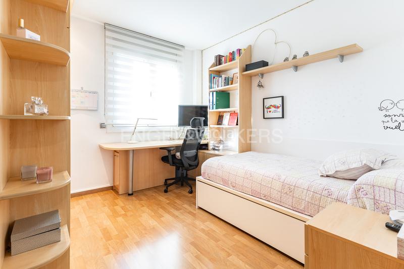 Foto fb814ffc-6daf-40b6-aa42-f22ebb2a4f73. Apartament amb calefacció aparcament a Eixample Sabadell