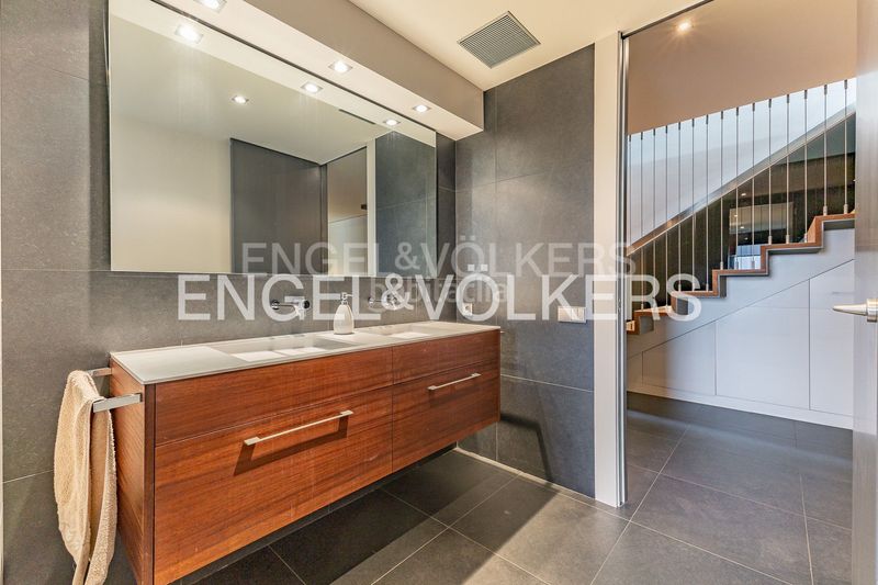 Foto 2ed360b9-61b1-47c6-8bbe-393b7e8a63bc. Duplex con riscaldamento parcheggio in Centre Sabadell