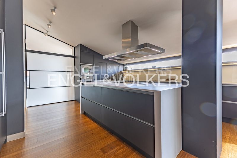 Foto 519b102e-4f72-4a0d-b9b3-24a3efb15b12. Duplex con riscaldamento parcheggio in Centre Sabadell