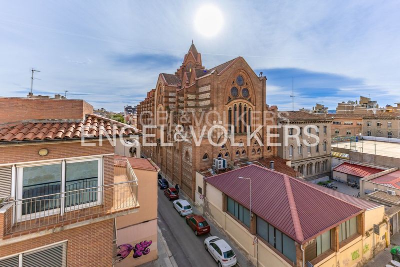 Foto 5c64a18a-4412-47f6-8fc8-aac0890994c0. Duplex con riscaldamento parcheggio in Centre Sabadell