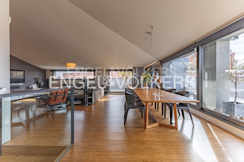 Foto eefa3a7e-12e0-42a7-931c-eb3e486def1c. Duplex con riscaldamento parcheggio in Centre Sabadell