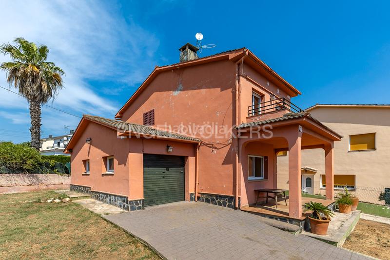 Foto 0f66b86c-214c-4ba1-9b7f-8d3883bb879d. Casa con riscaldamento parcheggio in Bigues i Riells del Fai