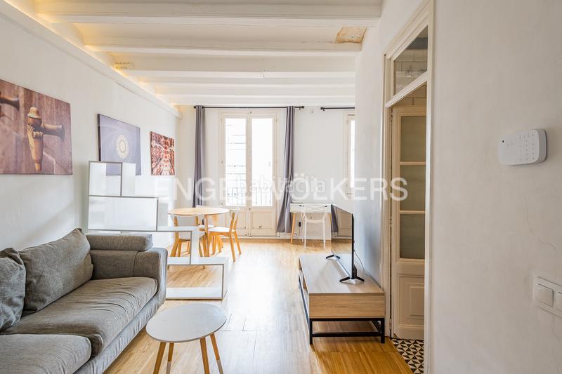 Foto 095b8f04-6b09-4137-bade-b078f7c12f66. Miete appartement mit heizung in Raval Barcelona