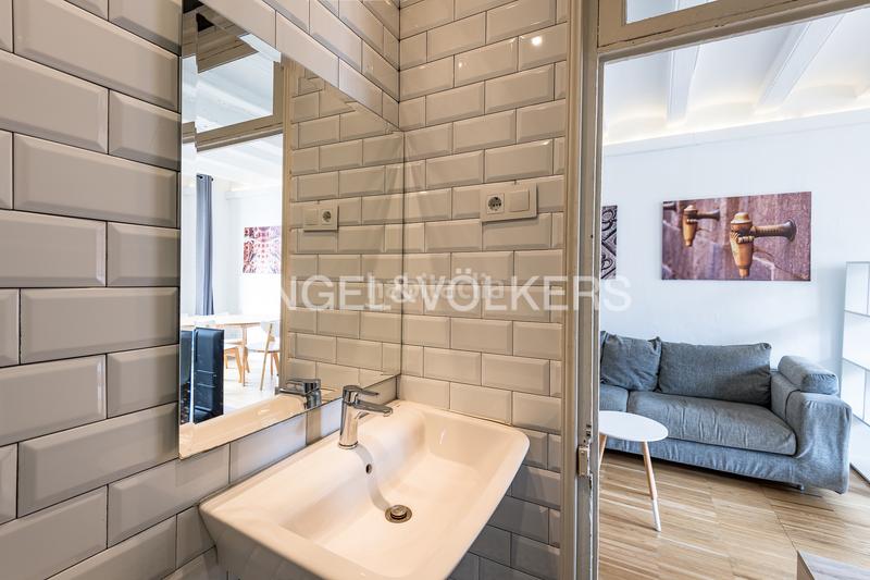 Foto 9e2d26fa-ff66-49e6-8416-8ca9e1d5b1fd. Rent apartment with heating in Raval Barcelona