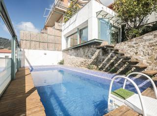 Lloguer Casa a Sant Genís dels Agudells. Espectacular casa con piscina y vistas al mar