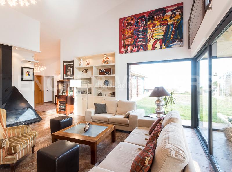 Foto c2f0a4be-4cf6-438b-9abc-cdb96fdbc6f1. Casa con riscaldamento parcheggio piscina in Sant Salvador de Guardiola