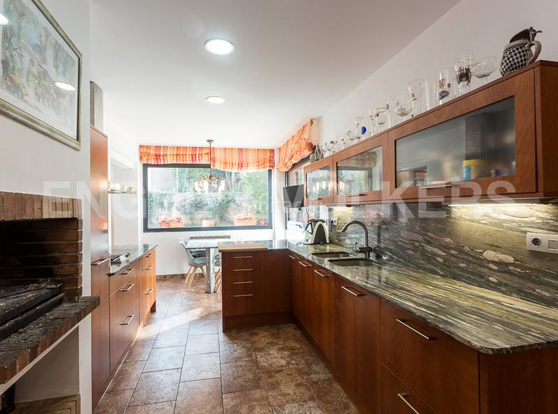 Foto cdb54388-b390-48fd-8b36-fab25961bfeb. Casa con riscaldamento parcheggio piscina in Sant Salvador de Guardiola