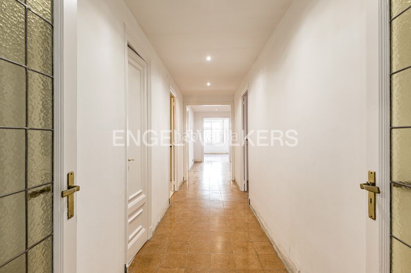 Foto 18c219d5-fa8d-47ea-a2b6-229e33f1ae49. Pis amb calefacció a Dreta de l´Eixample Barcelona