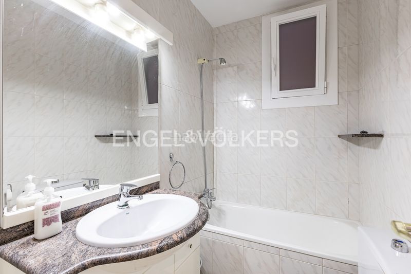 Foto 2d9b8d31-ce28-482b-9695-330a7bd795d4. Pis amb calefacció a Dreta de l´Eixample Barcelona