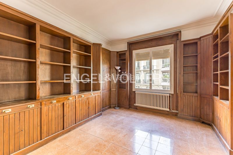 Foto a1c6c077-bc4b-4ae3-8af4-495e6ee661f9. Pis amb calefacció a Dreta de l´Eixample Barcelona