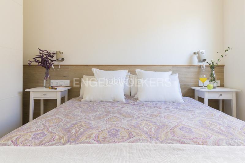 Foto 44e4b48f-2c9e-42a4-9ea0-04480a245e05. Alquiler ático atico con estupenda terraza en Gòtic Barcelona