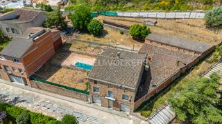 Casa in Sant Martí de Tous. Casa con gran terreno en el centro de sant martí de tous
