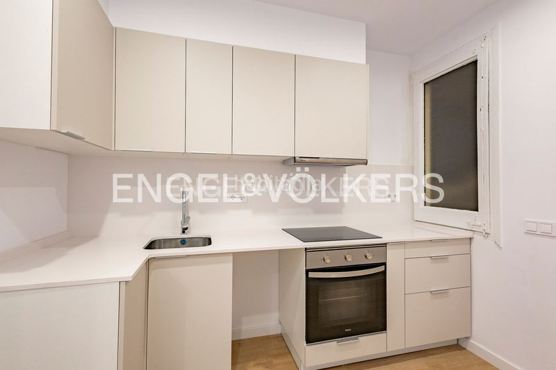 Foto ec2c3031-dee1-4129-b43f-c6637e9fe4ea. Pis amb calefacció a Barri de les Corts Barcelona