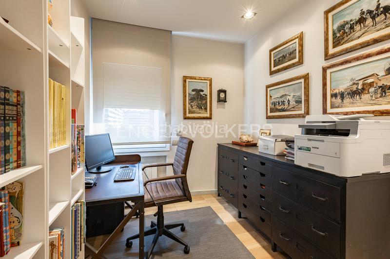 Foto 4c712c37-a280-47ac-86b4-c3880762f6f8. Lloguer apartament amb calefacció aparcament piscina a Barcelona