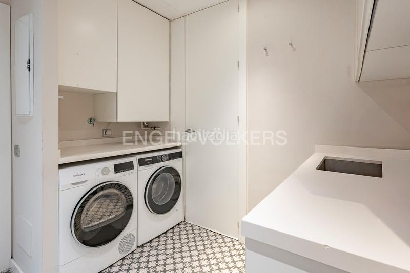 Foto 7dc47769-8a84-4554-b802-39dd324f2a01. Lloguer apartament amb calefacció aparcament piscina a Barcelona