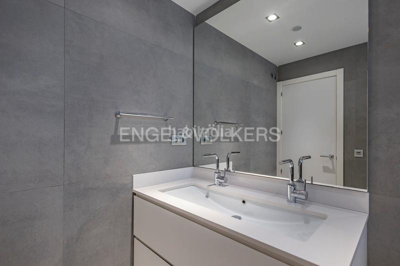 Foto c2e20d1f-3af9-4edb-9d6b-2db8b048a288. Miete appartement mit heizung parking pool in Pedralbes Barcelona