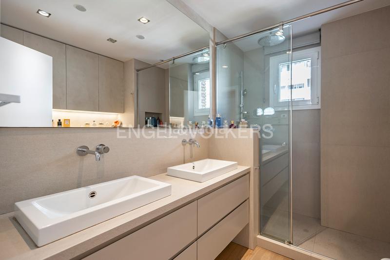 Foto 127ede89-4769-41cb-8dc3-6ef687bca28f. Rent apartment with heating parking pool in Pedralbes Barcelona