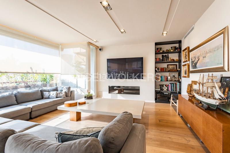 Foto 1b161de0-2339-441a-8f05-611ced1e2cc3. Rent apartment with heating parking pool in Pedralbes Barcelona