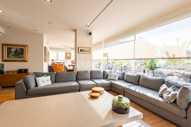 Foto b171e1eb-c51e-4d20-8964-37a41424670b. Rent apartment with heating parking pool in Pedralbes Barcelona