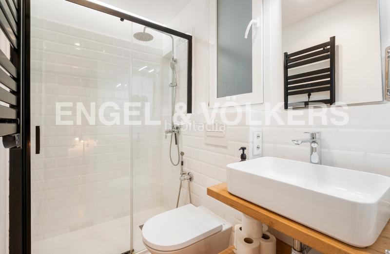 Foto 3f654c60-d30b-45ef-8501-db6933143d86. Miete appartement mit heizung in Sagrada Família Barcelona