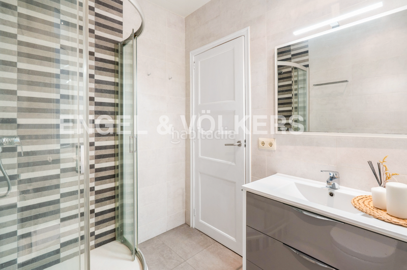 Foto b17ef013-6a07-499f-bed3-05055a459f99. Location appartement avec chauffage dans Dreta de l´Eixample Barcelona