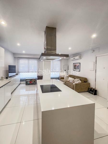 Foto 5858e3fd-b859-47d0-ab78-fe87f92af179. Alquiler apartamento excelente bajos en cornella de llobregat en Cornellà de Llobregat