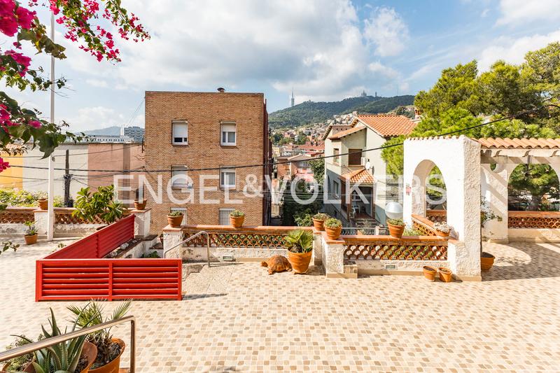 Foto 242e095c-2f85-4829-971f-efe72c167cc6. Casa exquisita residencia en vallcarcapenitents, gràcia, en Barcelona