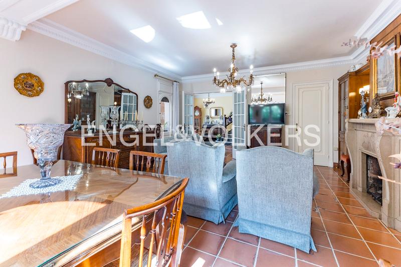 Foto 3ee53996-8619-462f-b8a9-b3dea2b68a9a. Casa exquisita residencia en vallcarcapenitents, gràcia, en Barcelona