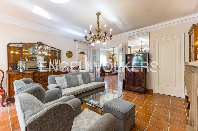 Foto 79b54038-13d4-4332-8499-93adb1d6f422. Casa exquisita residencia en vallcarcapenitents, gràcia, en Barcelona