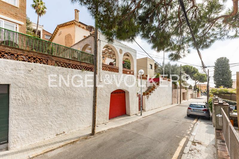 Foto d7c83a89-5d98-4b32-a9dd-19bbeb12a8a2. Casa exquisita residencia en vallcarcapenitents, gràcia, en Barcelona