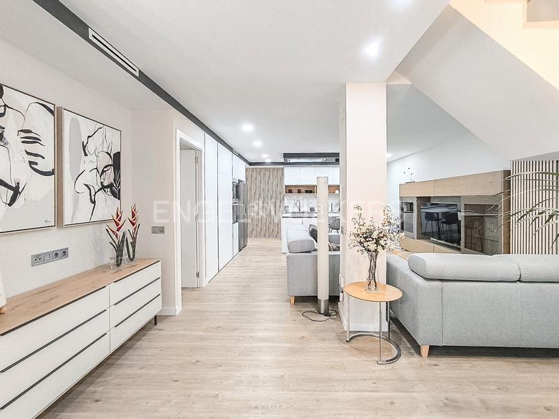 Foto 0c6abe70-aeea-42b7-bb86-846723b60611. Location duplex avec chauffage dans La Salut Barcelona