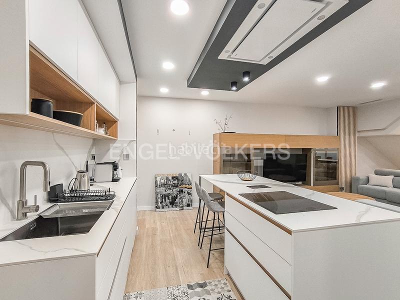Foto 0faadb40-2b6f-44ac-970b-d27097623205. Location duplex avec chauffage dans La Salut Barcelona