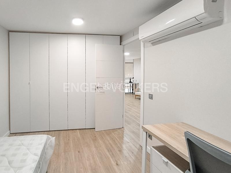 Foto a3e771e8-6d53-492e-a311-6800ffea0948. Location duplex avec chauffage dans La Salut Barcelona