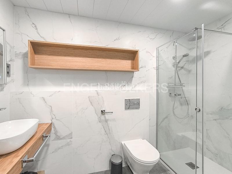 Foto ce299ef6-12e8-4414-bced-77fb582ce8d3. Location duplex avec chauffage dans La Salut Barcelona