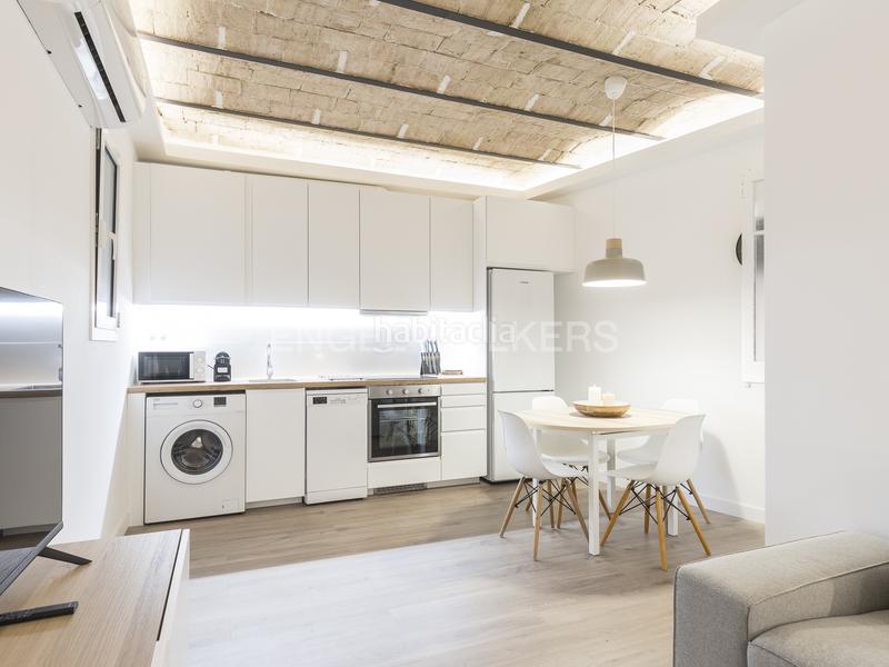 Foto 61afb061-642a-4af3-b27a-52561c0a5b34. Rent apartment with heating in El Poble Sec - Parc de Montjuïc Barcelona