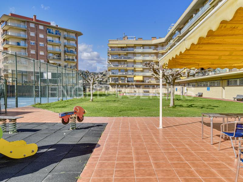 Foto 2bf1cee9-5ef2-46da-a34f-40773ab03b58. Alquiler apartamento fabuloso piso en Malgrat de Mar