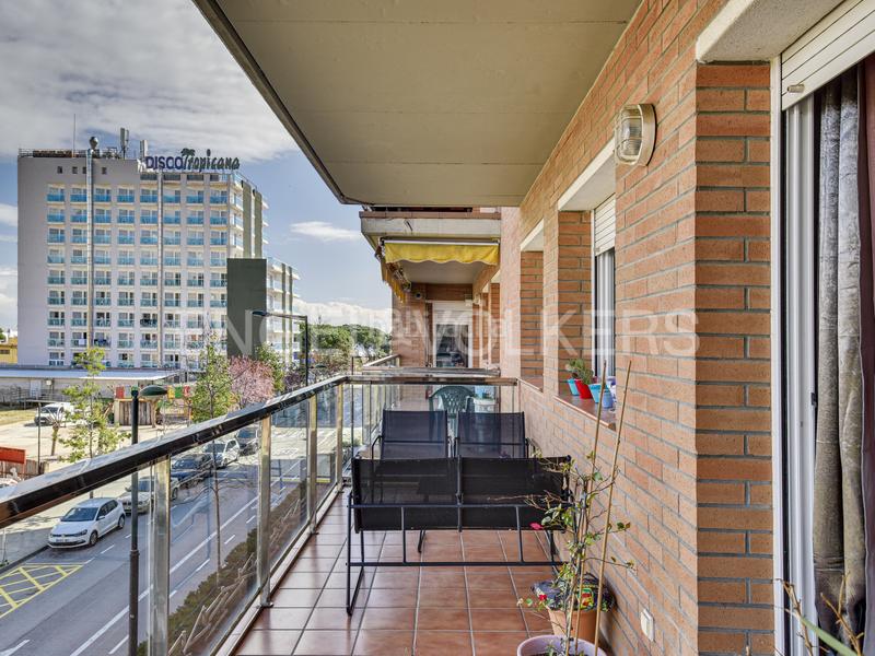 Foto 59ffbb2a-b4b2-4b84-94ff-891af81ab5a5. Alquiler apartamento fabuloso piso en Malgrat de Mar