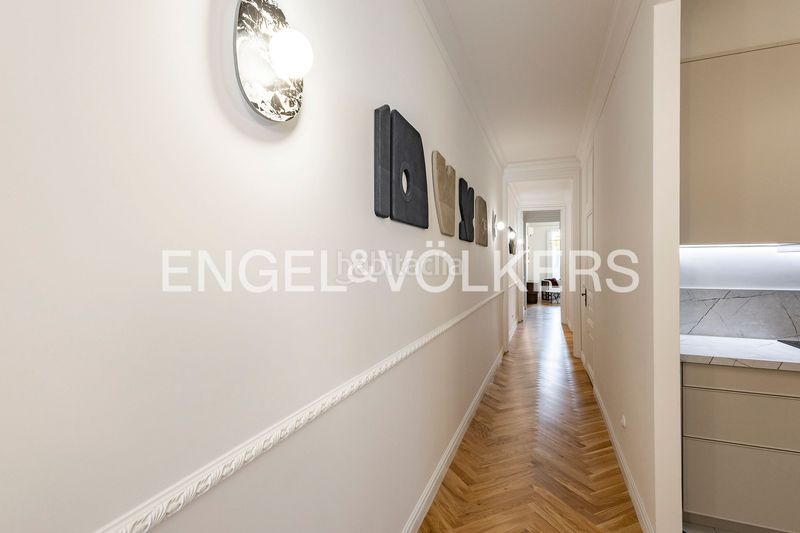 Foto 153124d6-c02c-4a62-a78b-98eecf6df188. Pis amb calefacció a Raval Barcelona