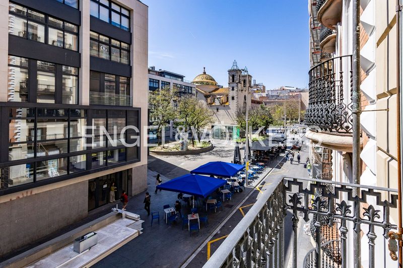 Foto 5b84d539-f468-4803-bea8-768664b945ec. Pis amb calefacció a Raval Barcelona