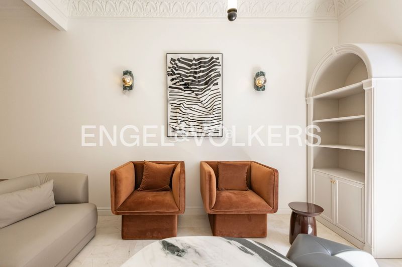 Foto 70b66554-67ce-4b85-abee-7b415baa779c. Pis amb calefacció a Raval Barcelona