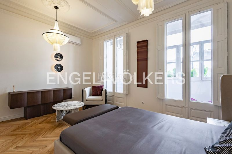 Foto 7a87997d-a23d-4851-9dba-041e1ffd7a5d. Pis amb calefacció a Raval Barcelona