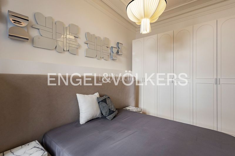 Foto b2c368e8-de62-43d2-be8c-72826d3ee676. Pis amb calefacció a Raval Barcelona