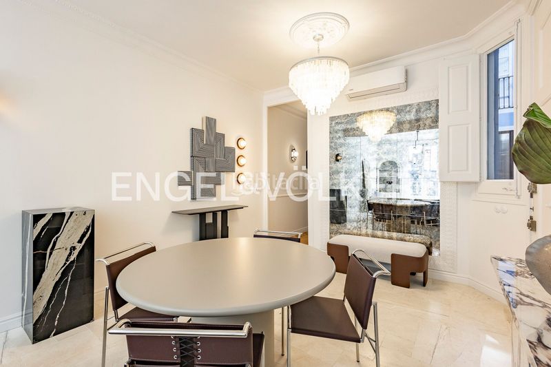 Foto e3723307-602c-49a4-9095-60cfc9775a71. Pis amb calefacció a Raval Barcelona